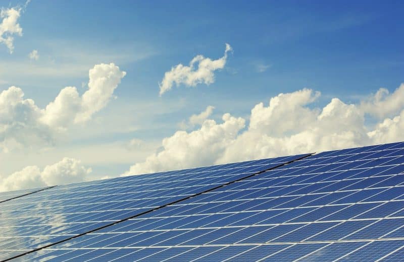 Les avantages de l’installation de panneaux photovoltaïques pour une production d’énergie durable