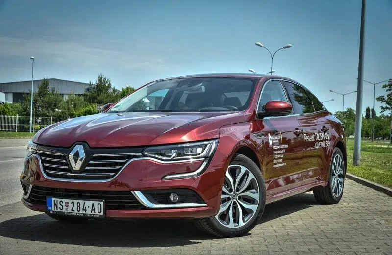 RENAULT NEUVE : Acheter une voiture RENAULT neuve chez Aramisauto