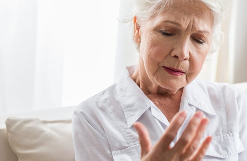 Arthrose, arthrite, rhumatismes : quels traitements pour les seniors ?