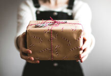 Comment personnaliser une carte cadeau en ligne ?