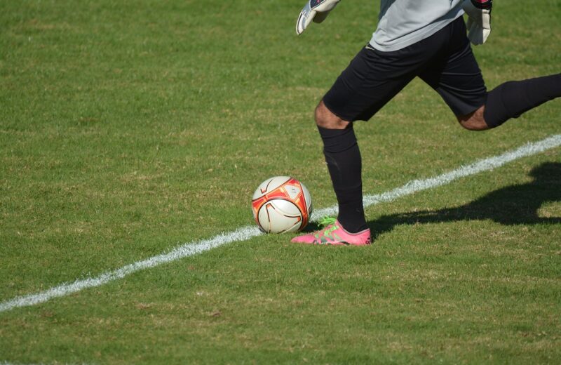 Comment faire pour ne manquer aucun match de foot à la télé ?