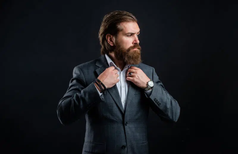3 conseils pour bien porter une montre avec un costume !