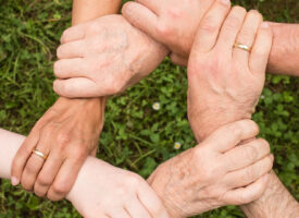 Pourquoi choisir une tente de réception pour votre team-buiding ?