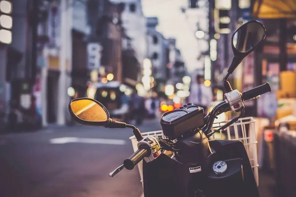 Comment faire assurer son scooter temporairement ?